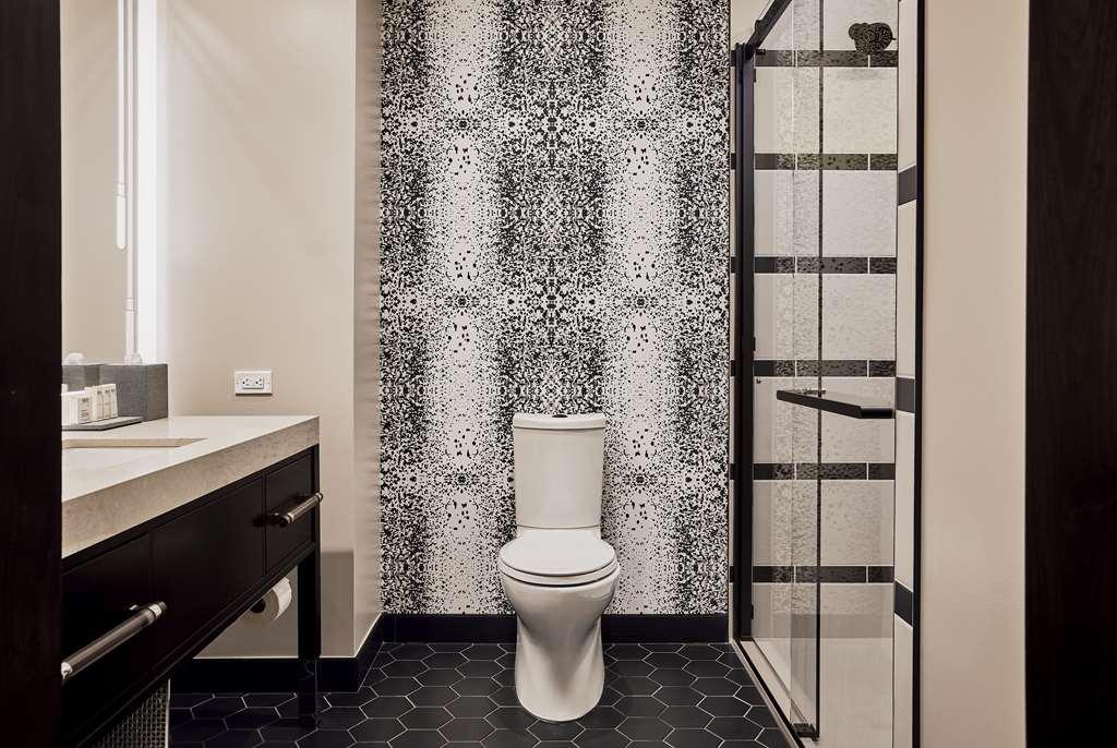 The Godfrey Detroit Curio Collection By Hilton Hotel Ruang foto